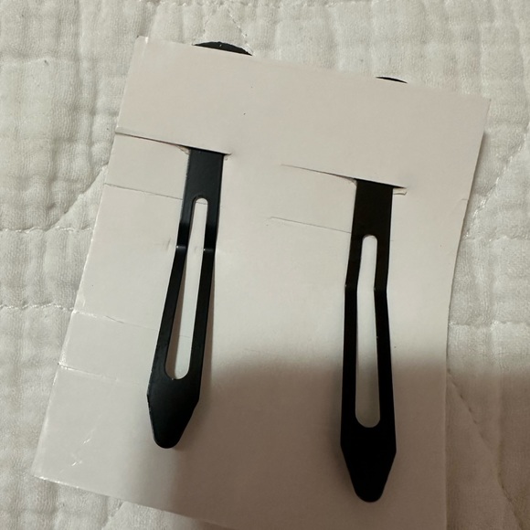 New - Picture 2 of 2